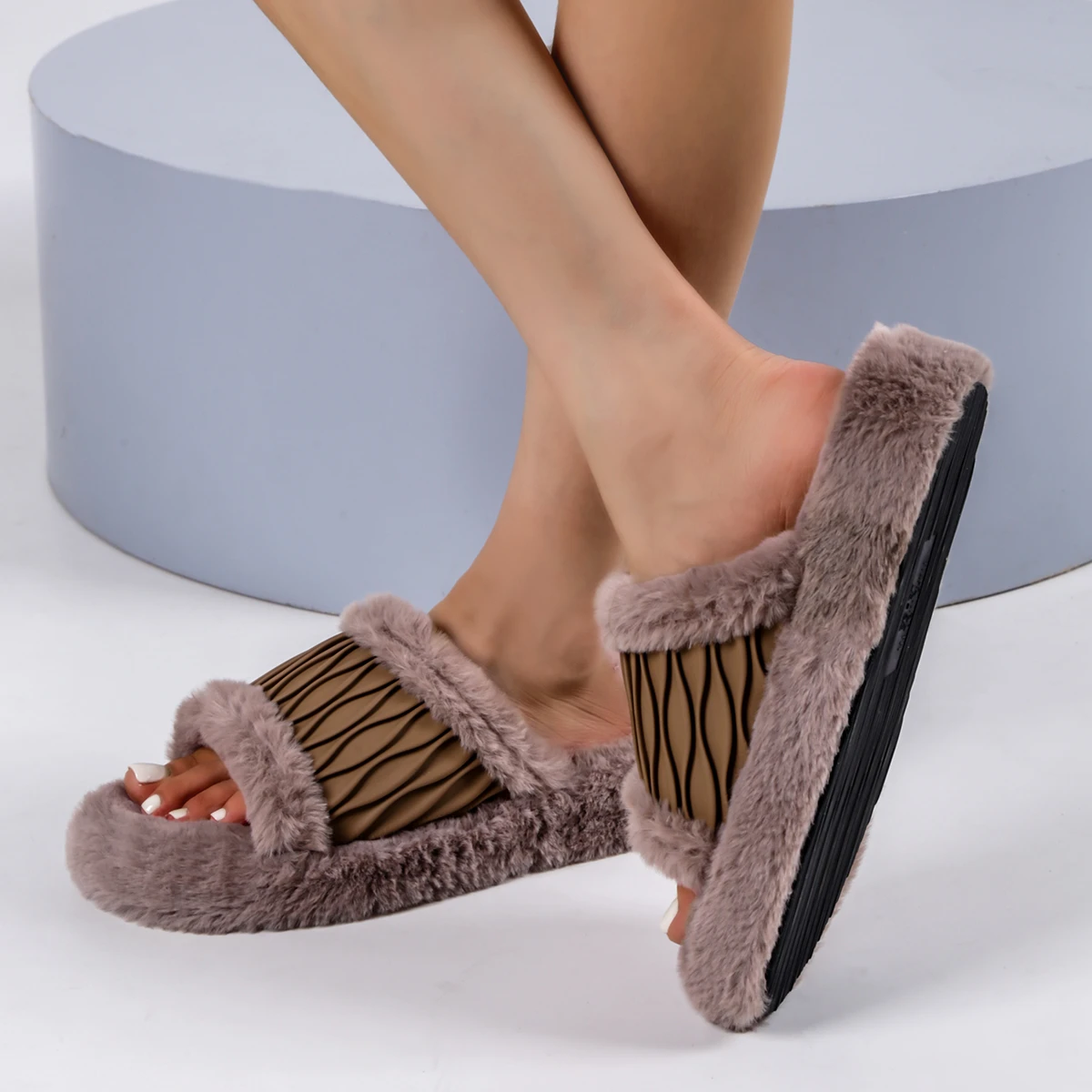 Winter 2026 Women's Cozy Fur S - Outdoor Lighting For Your Home recension och pris